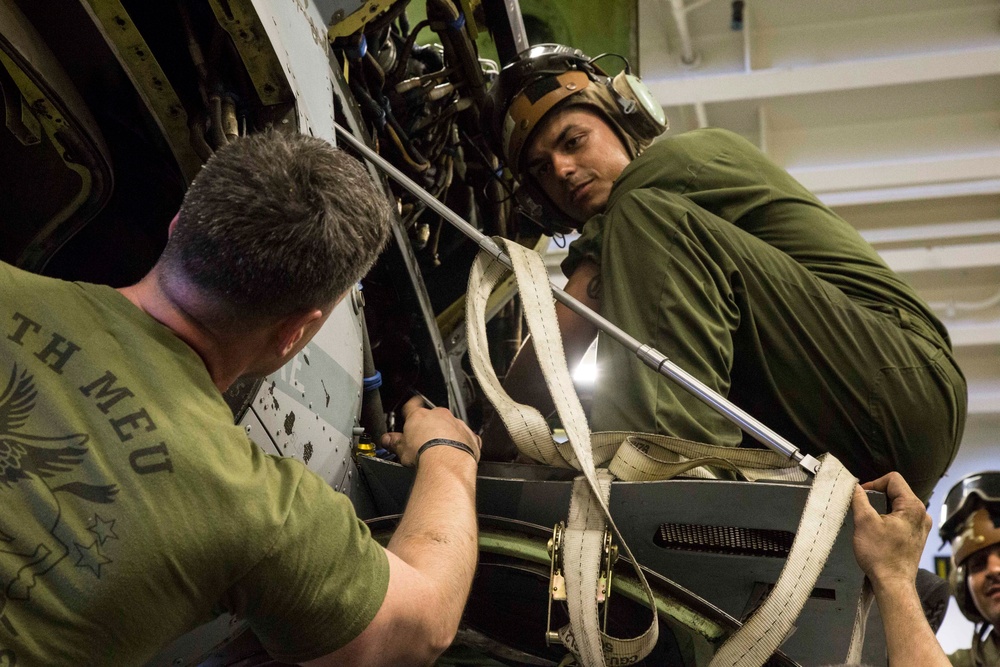 MV-22 Maintenance