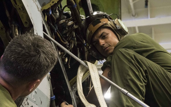 MV-22 Maintenance