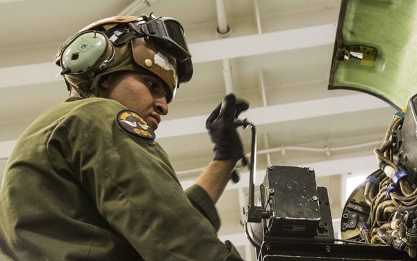 MV-22 Maintenance