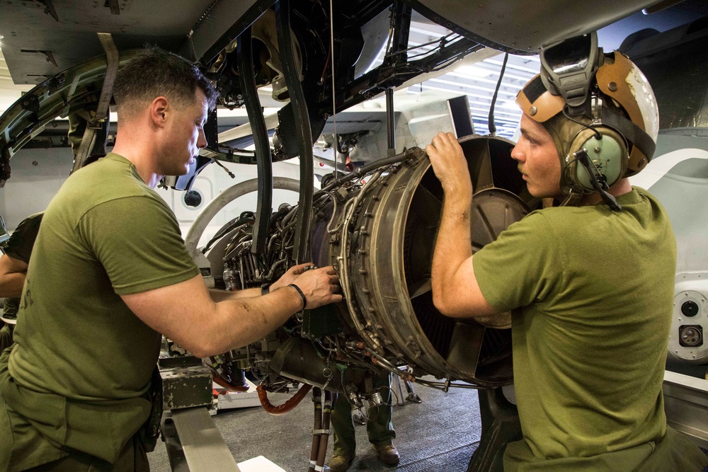 MV-22 Maintenance