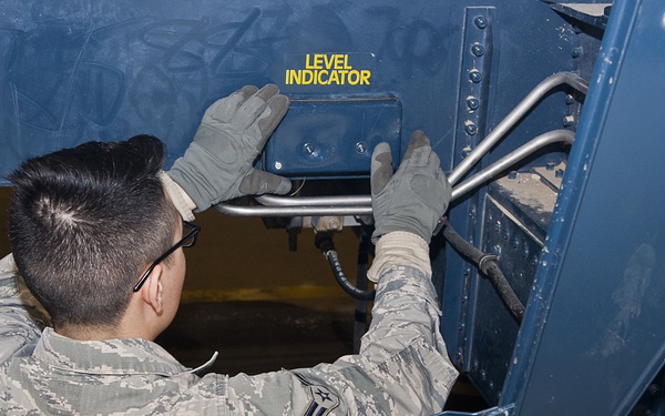 91st MMXS Airmen maintain missile operations