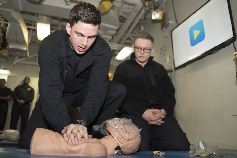 CPR Class Aboard Amphibious Assault Ship USS Bonhommme Richard (LHD 6)