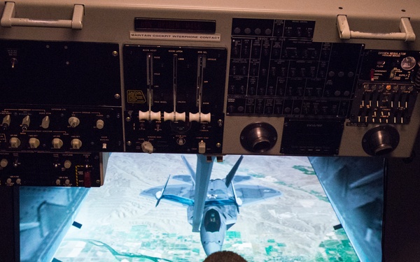 Simulators help train aircrews