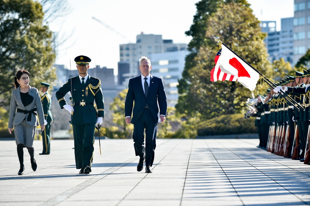 SD attends Japan MoD honor guard ceremony