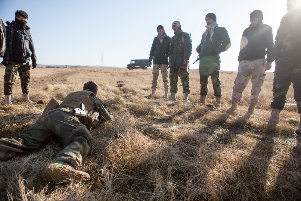 Dutch and Norwegians train Peshmerga soldiers