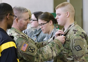 Military Police Officers Receive Awards