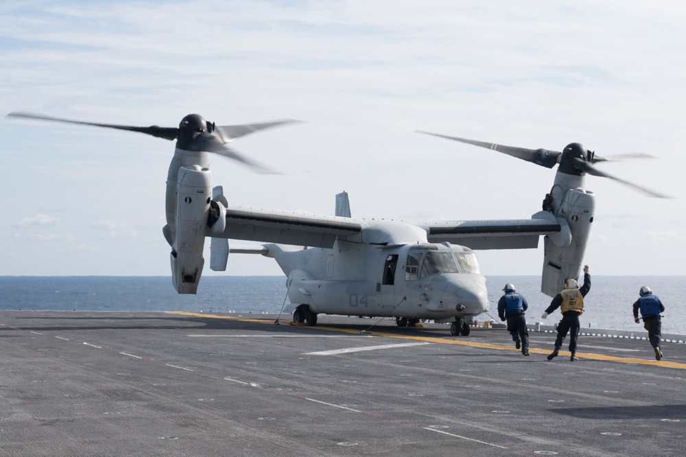 DVIDS - Images - USS Bonhomme Richard (LHD 6) Flight Operations [Image ...