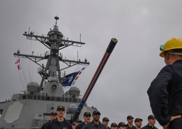 USS Wayne E. Meyer Arrives in Guam