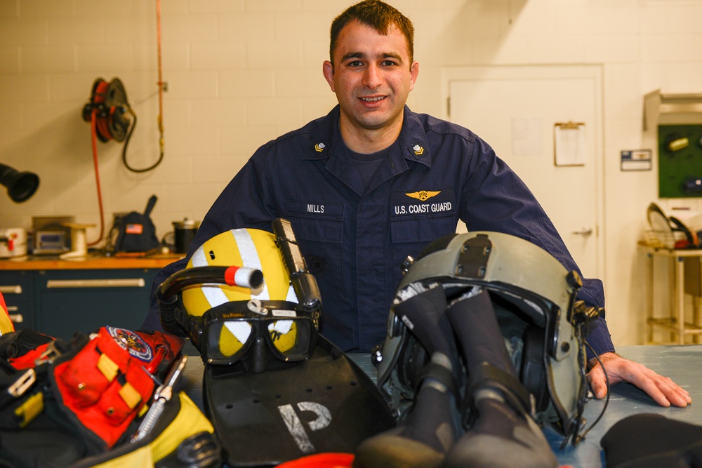 Coast Guard rescue swimmers gear up against frigid New England conditions