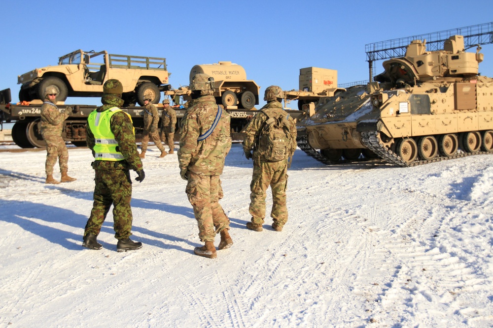 1-68 AR brings armor to Estonia