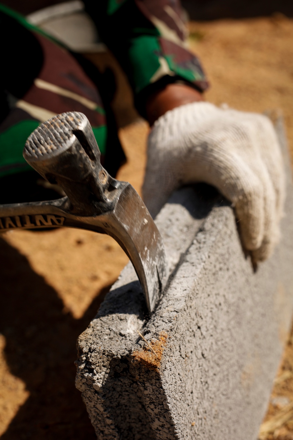 Cobra Gold 17, Construction At The at Ban Tha Kham Rai Duea Samakee School