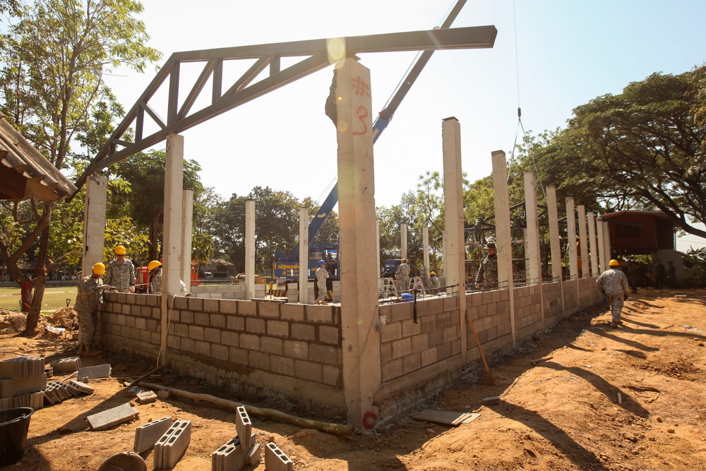 Cobra Gold 17, Construction At The at Ban Tha Kham Rai Duea Samakee School