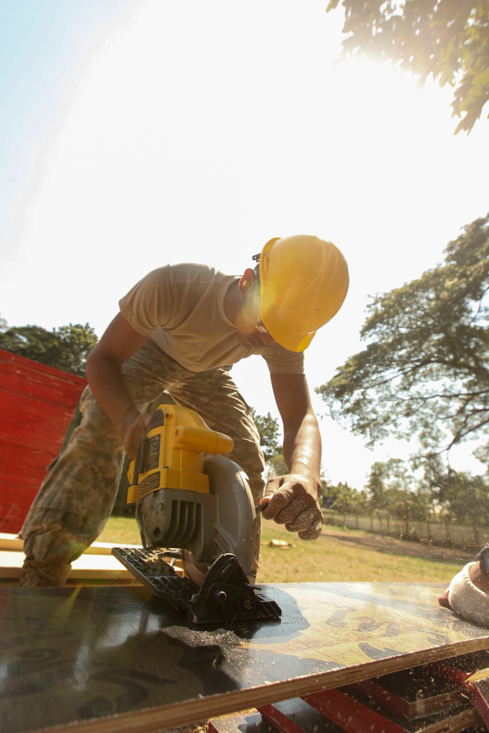 Cobra Gold 17, Construction At The at Ban Tha Kham Rai Duea Samakee School