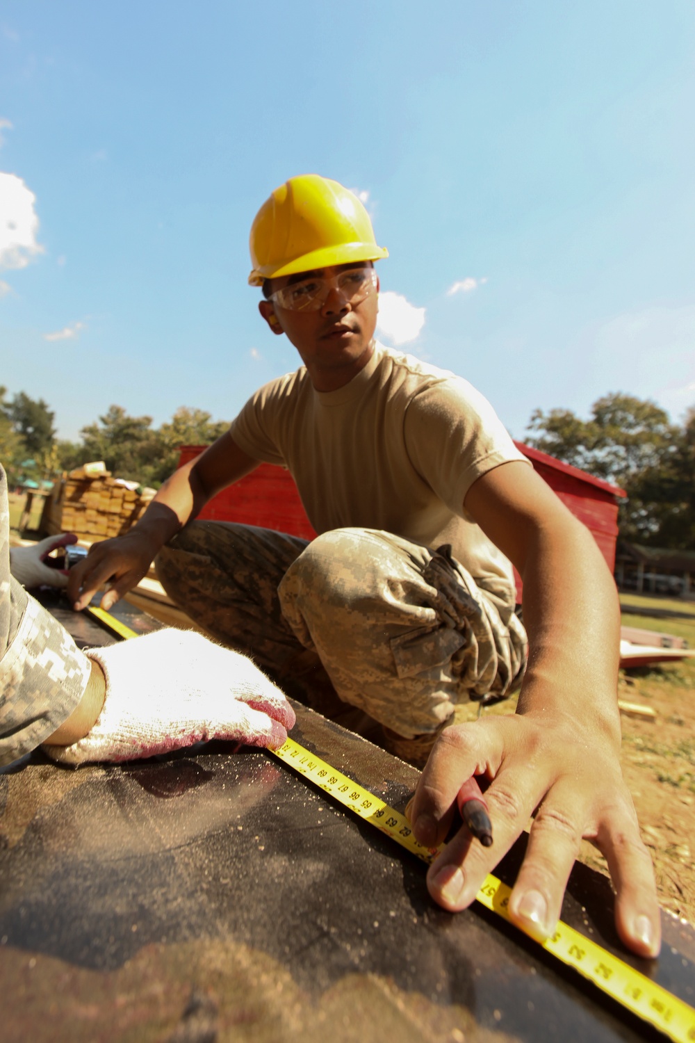 Cobra Gold 17, Construction At The at Ban Tha Kham Rai Duea Samakee School