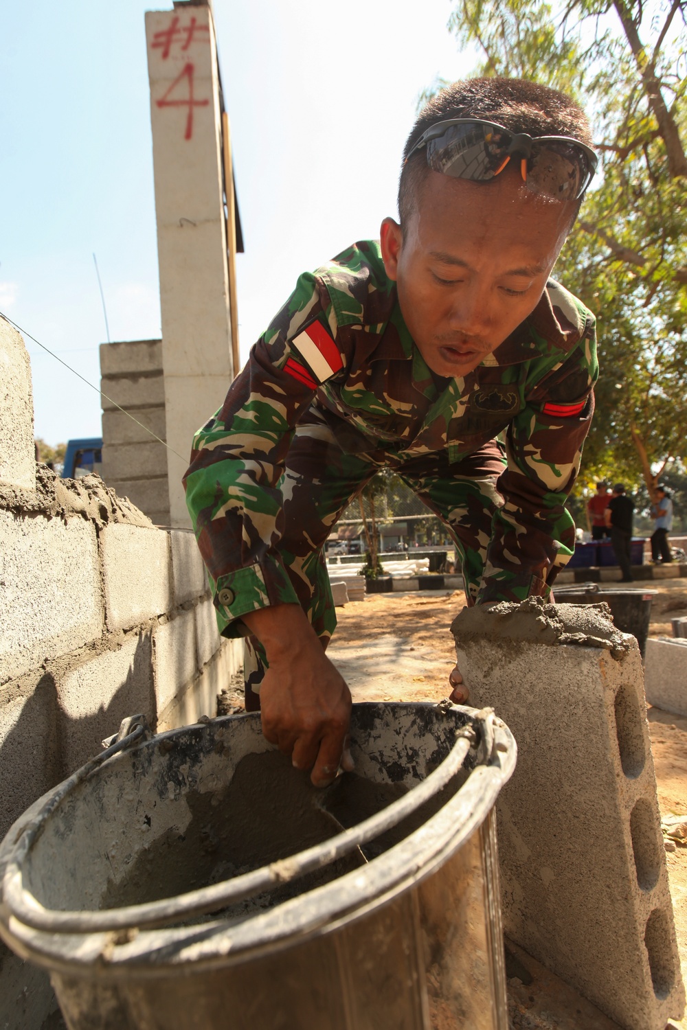 Cobra Gold 17, Construction At The at Ban Tha Kham Rai Duea Samakee School