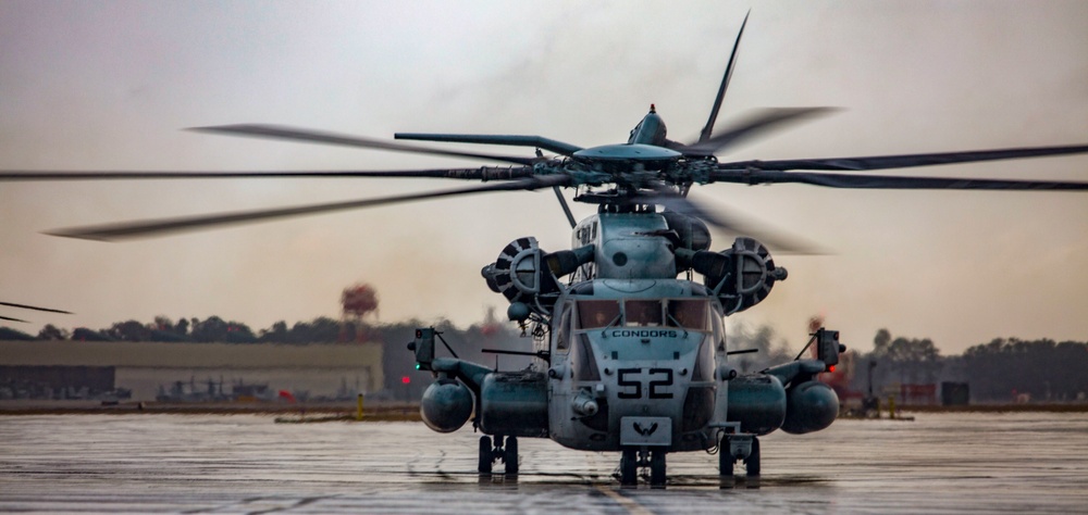 Marine Heavy Helicopter Squadron 464 Max Launch Exercise
