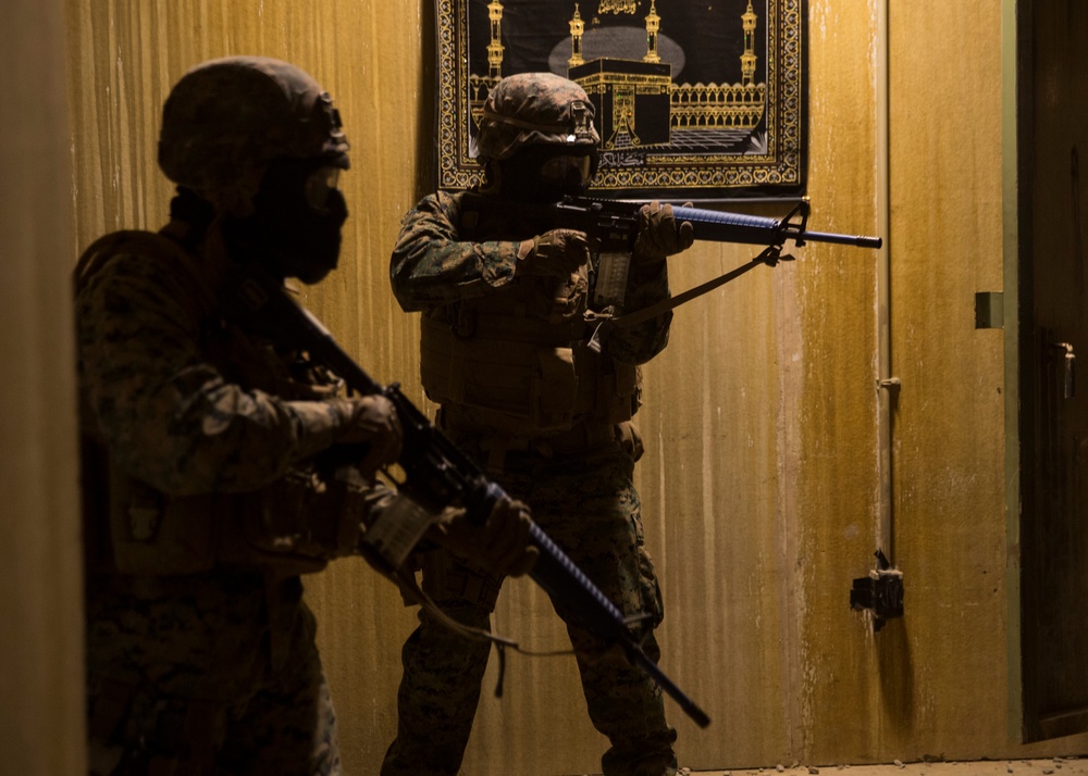 Assess, Evaluate, Respond: Task Force Southwest Marines conduct Force Protection training