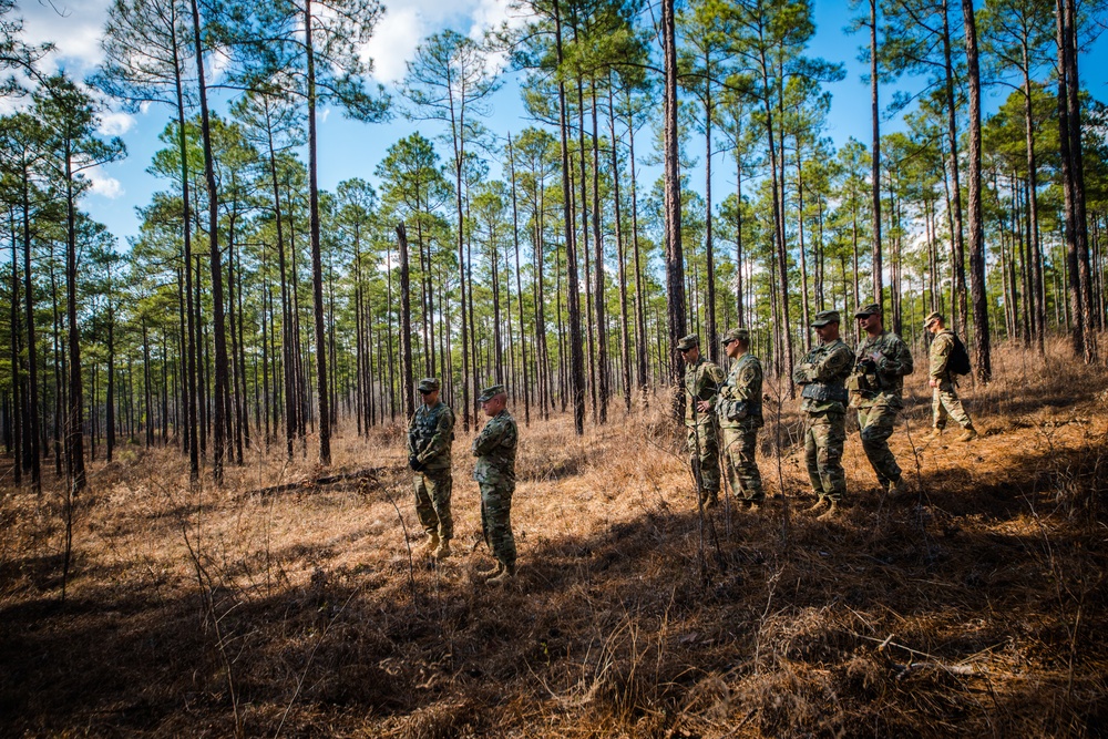 Lt. Gen. Michael D. Lundy, commanding general, Combined Arms Center, visits the Maneuver Center of Excellence.