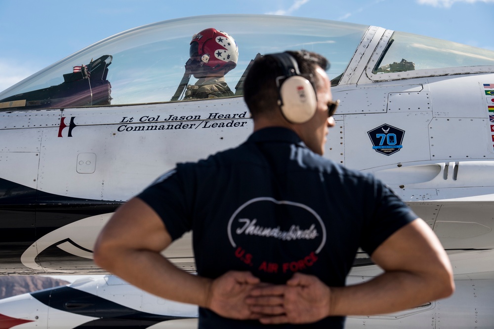 Thunderbirds honor Air Force's 70th Anniversary