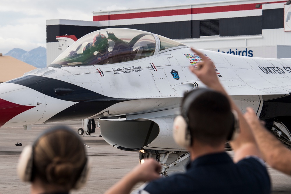 Thunderbirds honor Air Force's 70th Anniversary