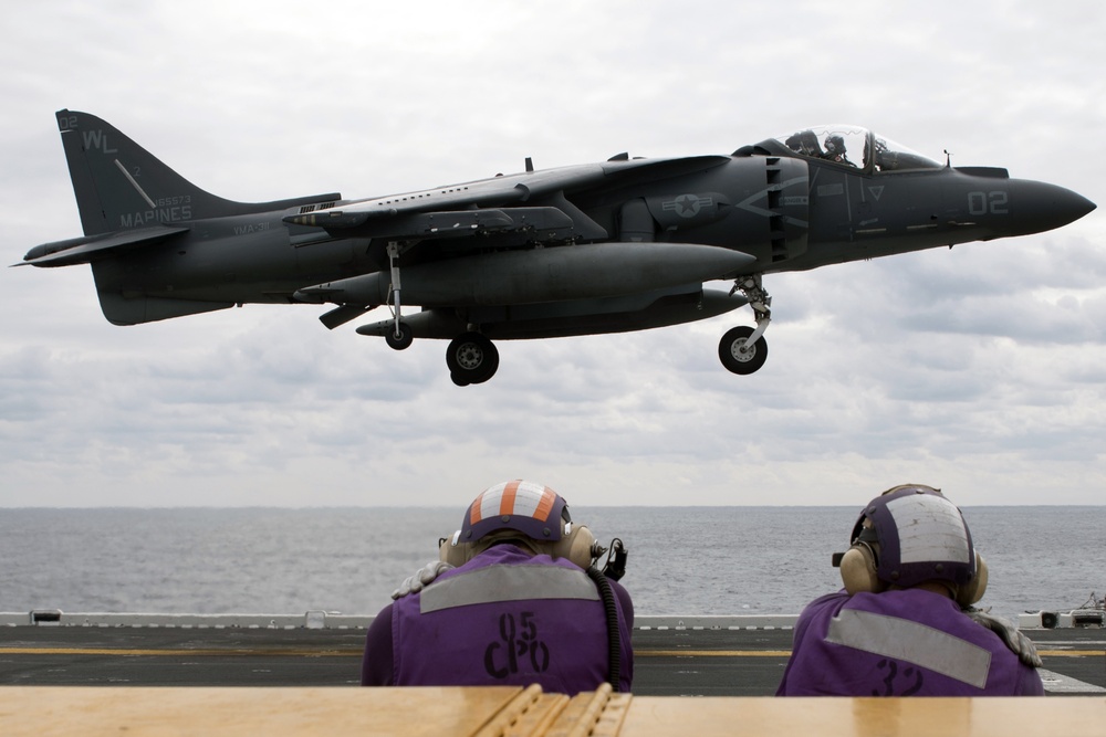 USS Bonhomme Richard (LHD 6) AV-8B Harrier Operations