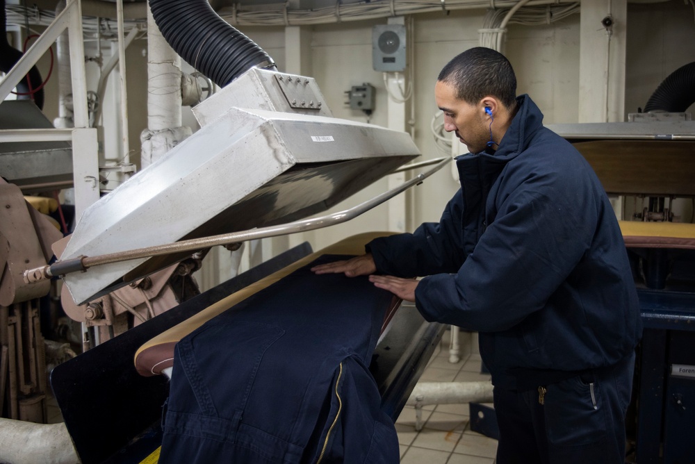 Around the decks aboard USS Bonhomme Richard (LHD 6)