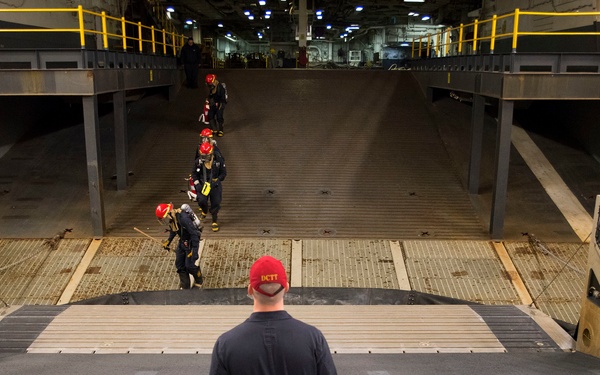 Class Bravo fire drill aboard USS Bonhomme Richard (LHD 6)
