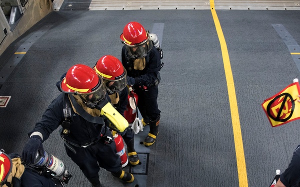 Class Bravo fire drill aboard USS Bonhomme Richard (LHD 6)
