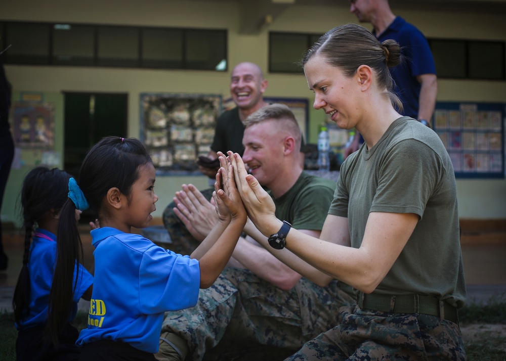 CLB-4 Marines Play Games with Students at the Juksamed School during Cobra Gold 2017