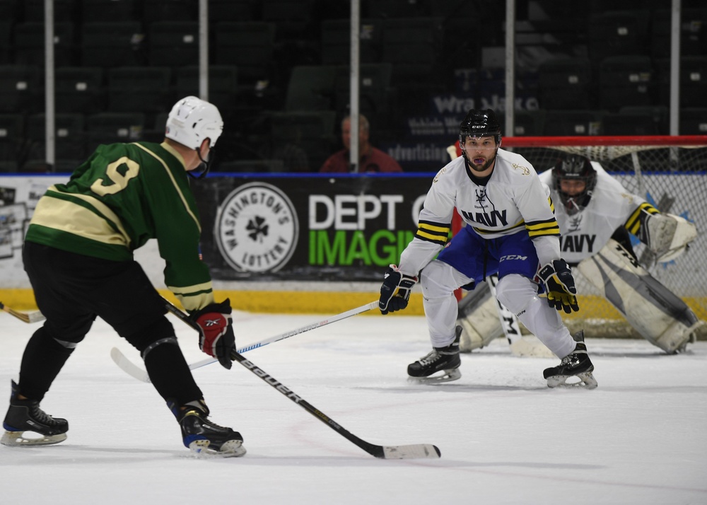 DVIDS Images 2nd Annual PNW ArmyNavy Hockey Game [Image 4 of 6]