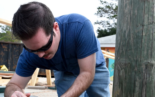 IW Students Assist with Park Restoration