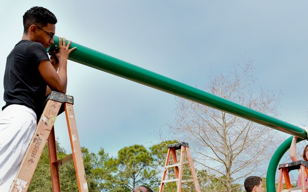 IW Students Assist with Park Restoration