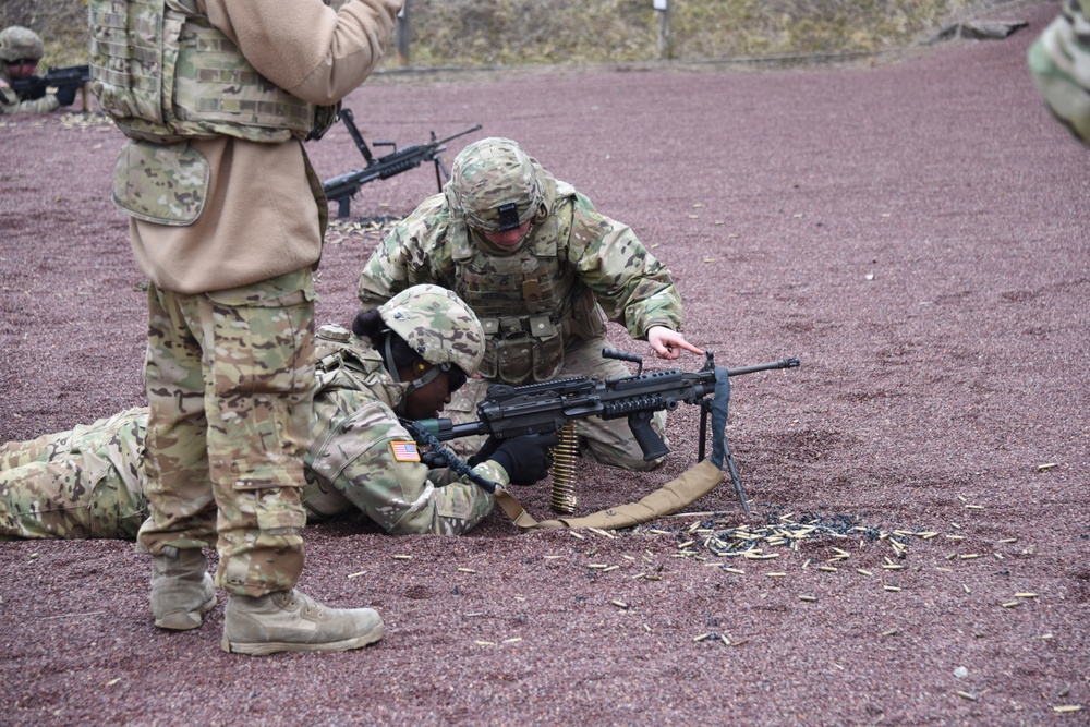 M240 Machine Gun shooting range training