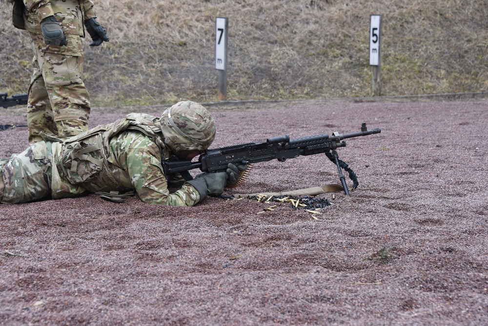 M240 Machine Gun shooting range training