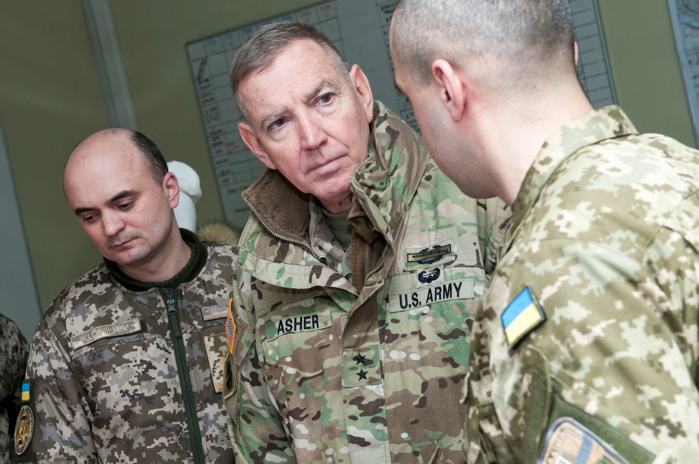 Maj. Gen. Asher visit JMTG-U