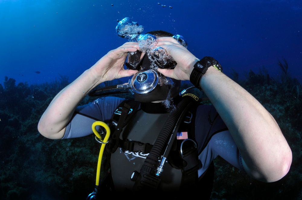 ECC Underwater Photo Training