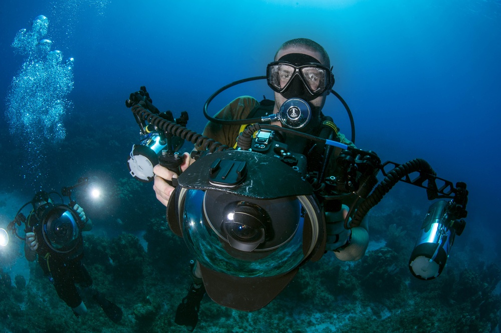 ECC Underwater Photo Training