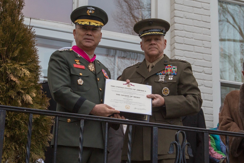 CMC Hosts ROKMC Commandant