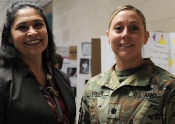 86th ESB Soldiers judge elementary school science fair