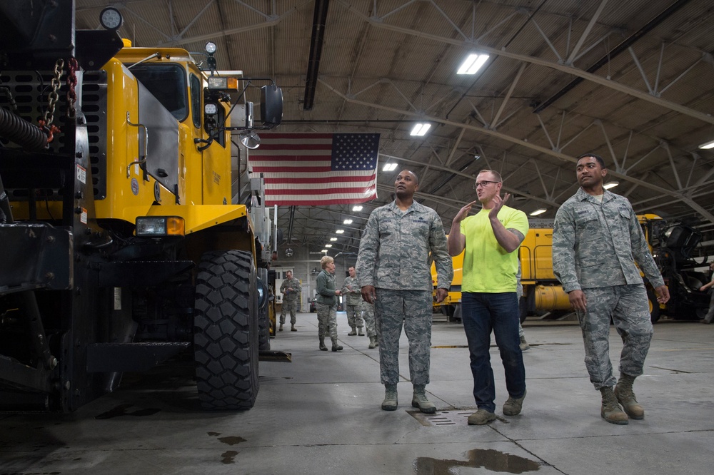 Air Force Gen. O'Shaughnessy visits JBER units