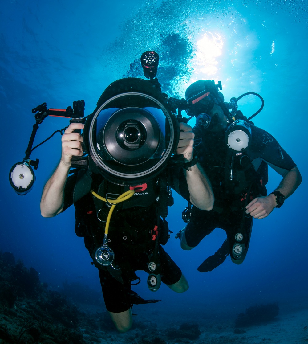 ECC Underwater Photo Training