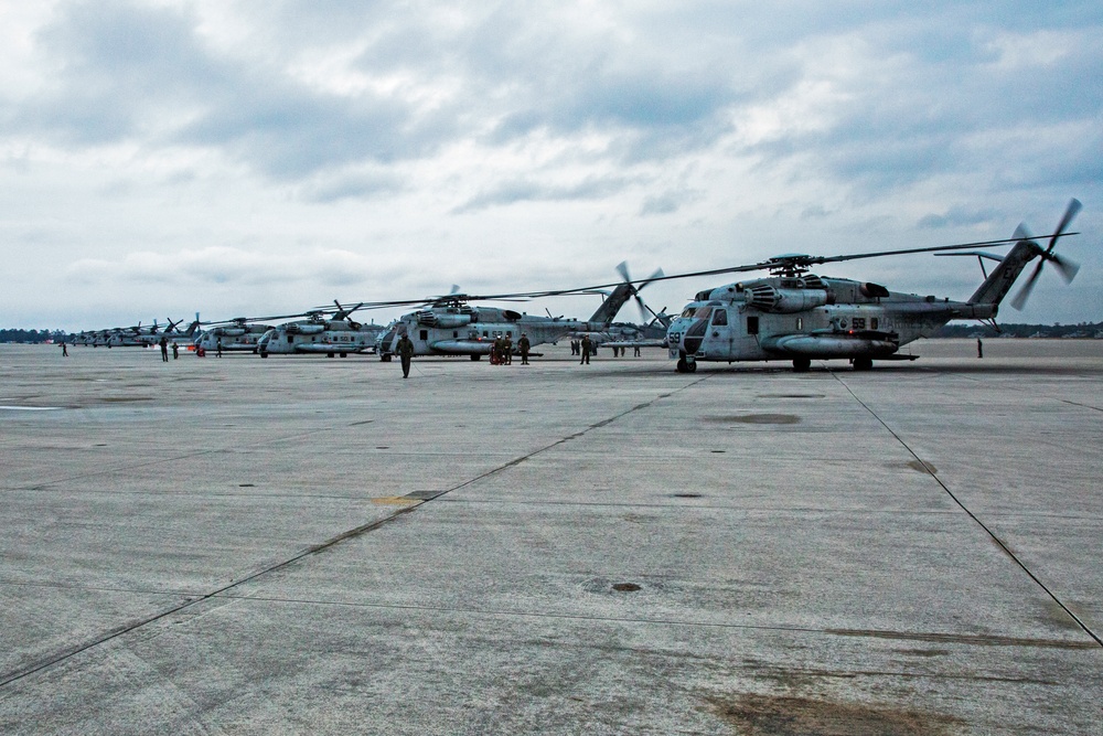 Marine Heavy Helicopter Squadron 464 Max Launch Exercise