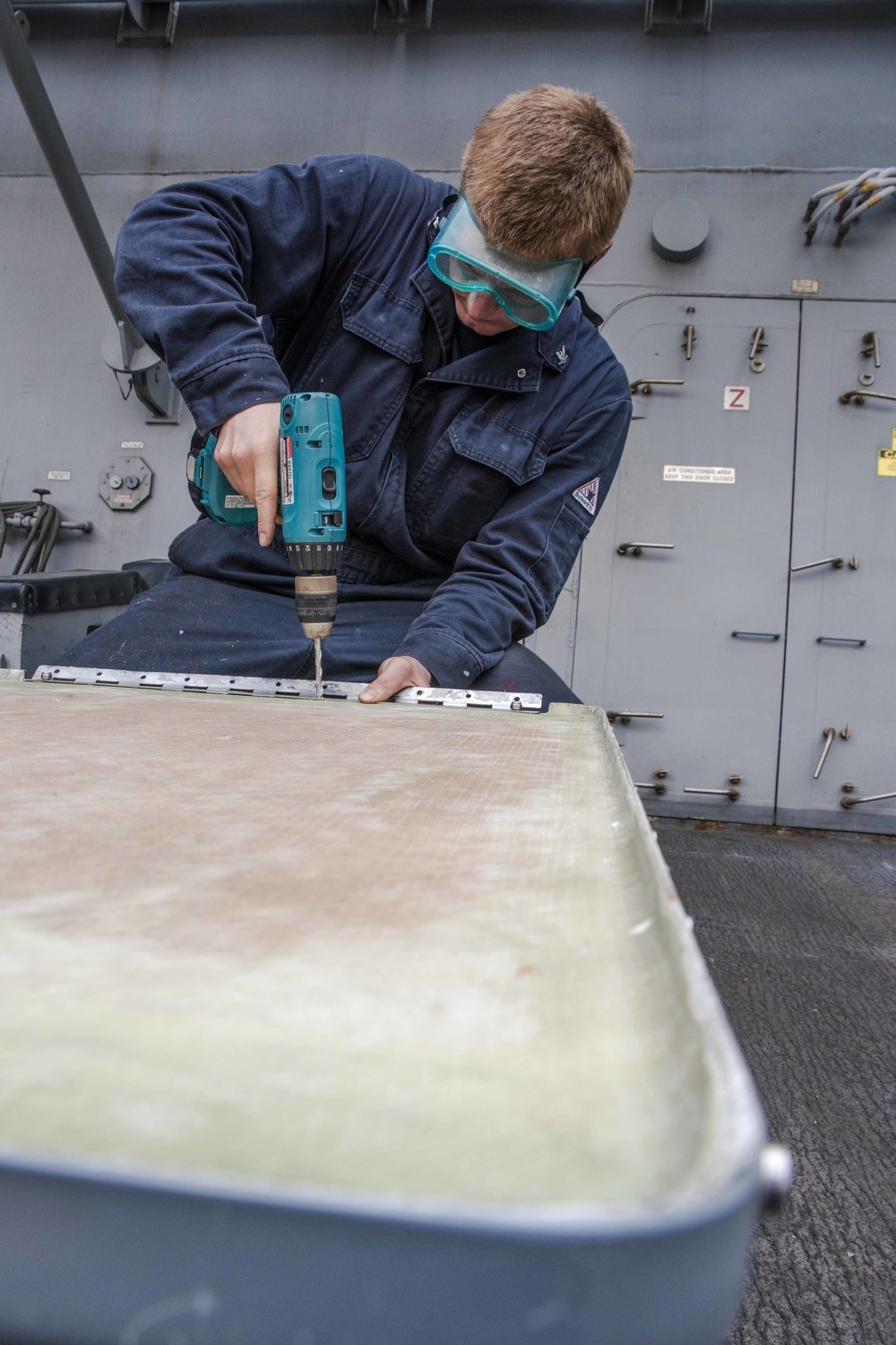 USS Green Bay Sailors prepare for MCI