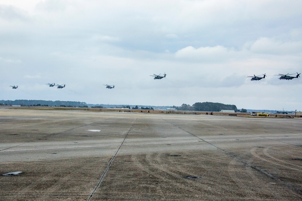 Marine Heavy Helicopter Squadron 464 Max Launch Exercise