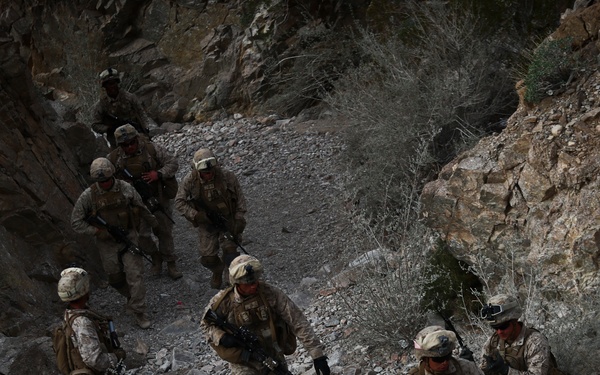 1st Battalion, 3rd Marines tear up Range 400