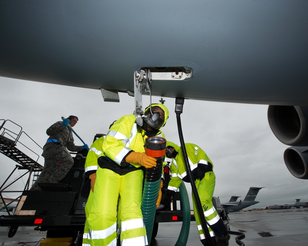 AMC/CCC Visits Travis AFB