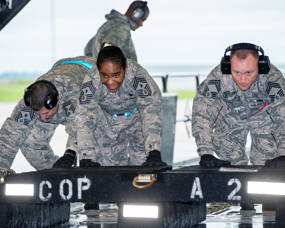 AMC/CCC Visits Travis AFB