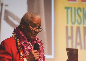 ‘Red Tail’ Pilot Shares Experience of Two Wars