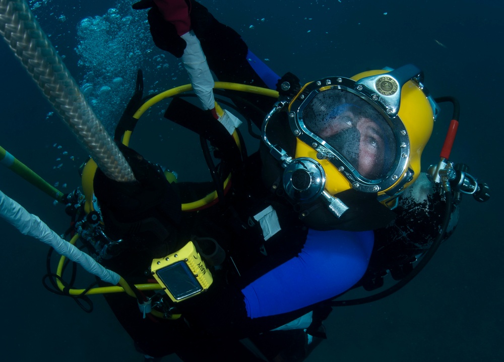Underwater Construction Team One Diver Training