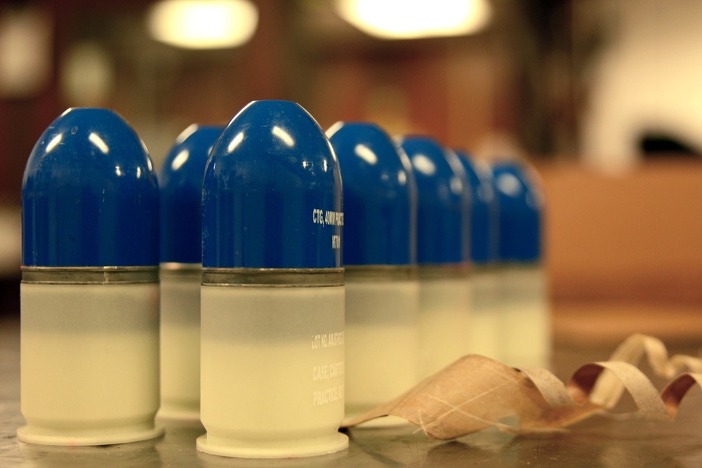 Inspectors pack munitions